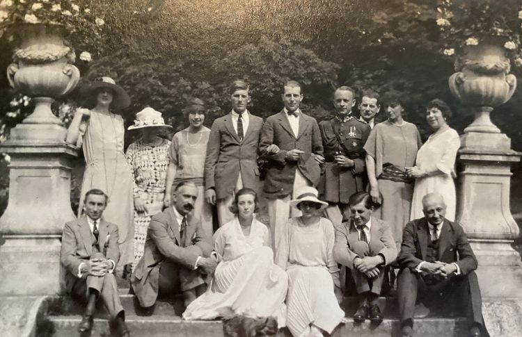 Potocki family and guests, Łańcut garden, 1922 © Potocki collection